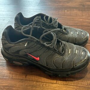 Men’s Air Max Tn Plus size 10
